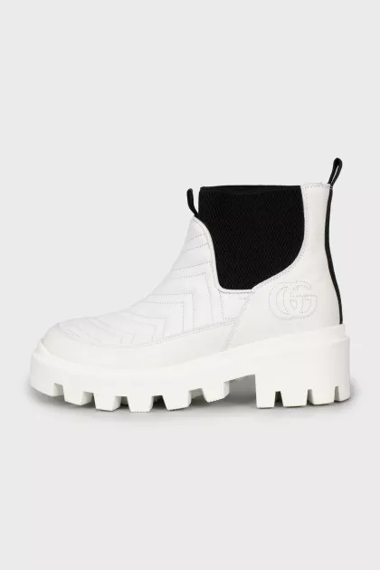 Two-tone boots with chunky soles