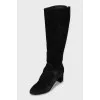 Suede boots with gold zipper