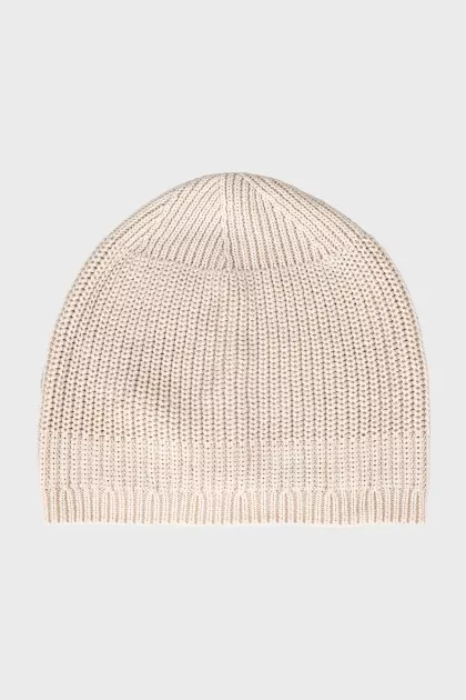 Knitted hat made of linen and cotton