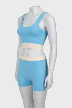 Knitted suit with shorts