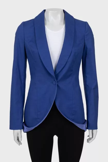 Blue jacket extended at the back