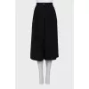 High-waisted black culottes