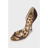 Leather sandals with animal print