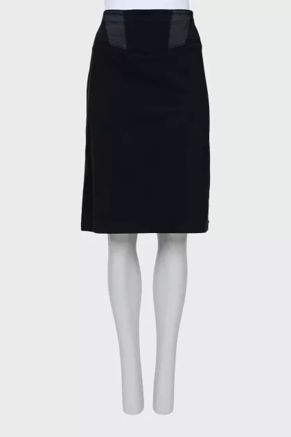 Straight skirt with side zip
