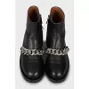 Leather boots with chain