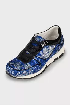 Sneakers embroidered with sequins