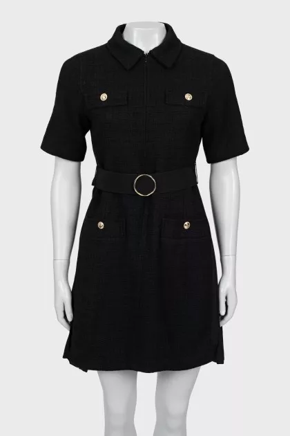 Fitted dress with pleated back