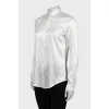 White straight shirt