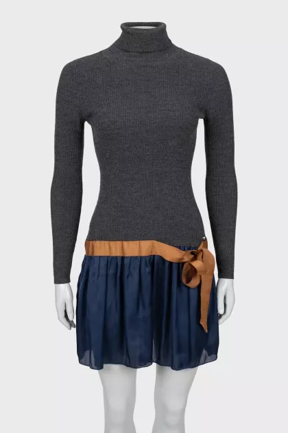 Fitted dress in combined color