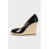Patent leather high wedge shoes