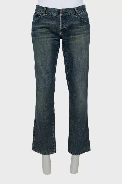 Men's jeans with embroidery on pockets