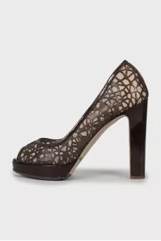 Perforated open toe shoes
