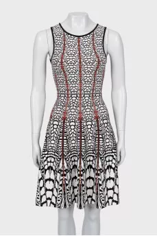 Sleeveless knitted dress