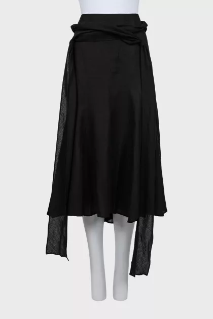 Black skirt