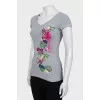T-shirt decorated with bows