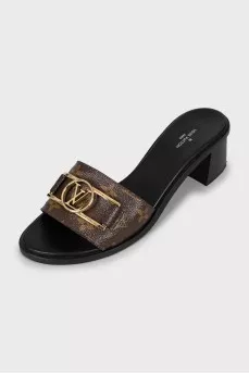 Leather block heel slides