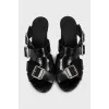 Leather sandals with buckles