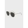 Sunglasses with green lenses
