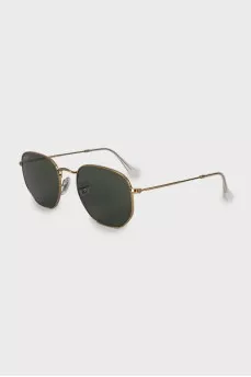 Sunglasses with green lenses