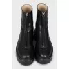 Boots with zipper and chunky soles