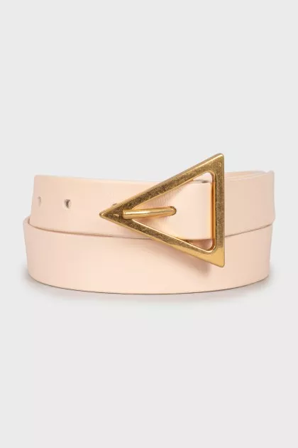 Leather belt with triangle buckle