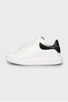 Мужские кроссовки из кожи с фирменным логотипом