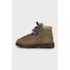Men's brown suede boots