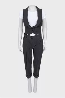 Gray suit with vest and trousers