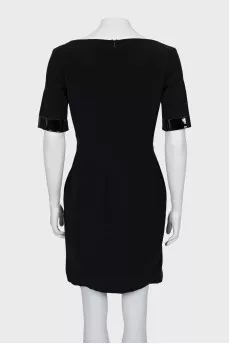Fitted dress with patent leather inserts
