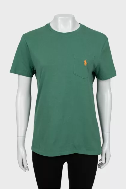 Green T-shirt with pocket