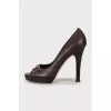 Embossed leather shoes