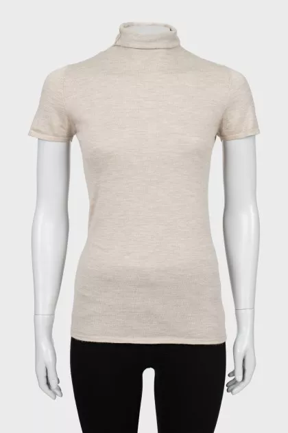 Beige short sleeve golf