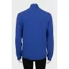 Blue sweatshirt with zipper
