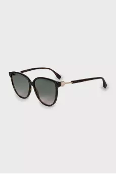 wayfarer sunglasses with speckled frame