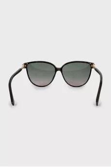 wayfarer sunglasses with speckled frame