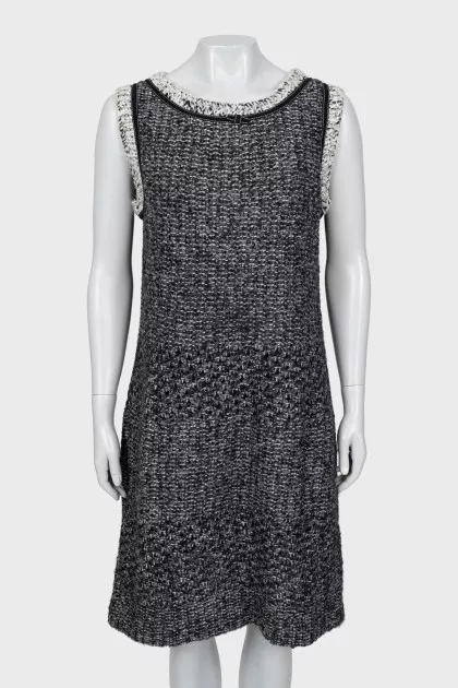 Sleeveless knitted dress