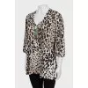 Blouse in animal print with decor