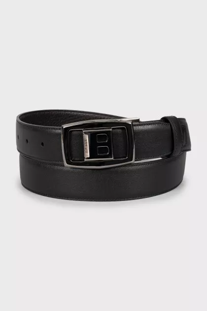 Men's leather belt with silver buckle