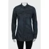 Fitted shirt with buttons