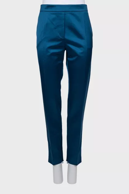 Blue trousers with arrows