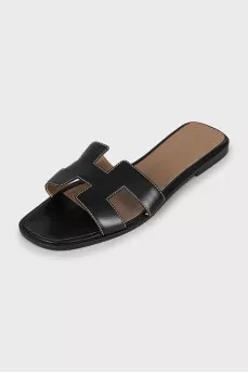 Black slides Oran