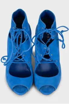 Suede lace-up shoes