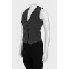 Fitted vest with buttons
