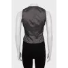 Fitted vest with buttons