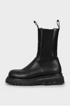 Men's black leather Chelsea boots