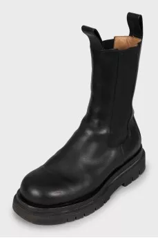 Men's black leather Chelsea boots