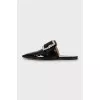 Lacquered mules with decor