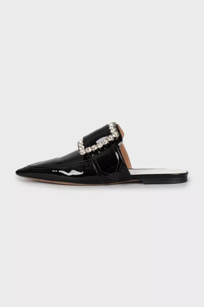 Lacquered mules with decor