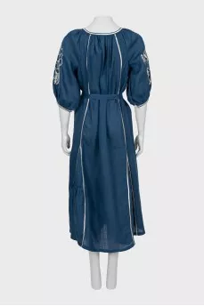Linen embroidered dress with buttons