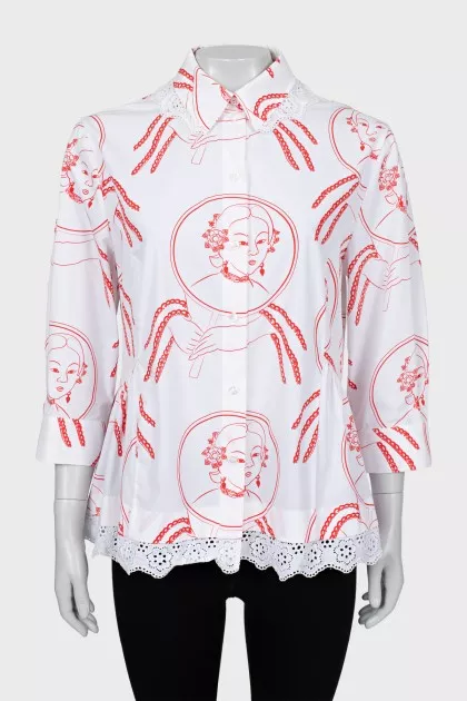 Loose fit shirt with lace